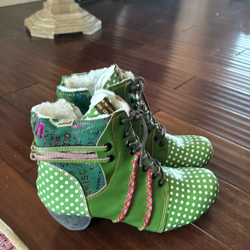 Tma eyes boots